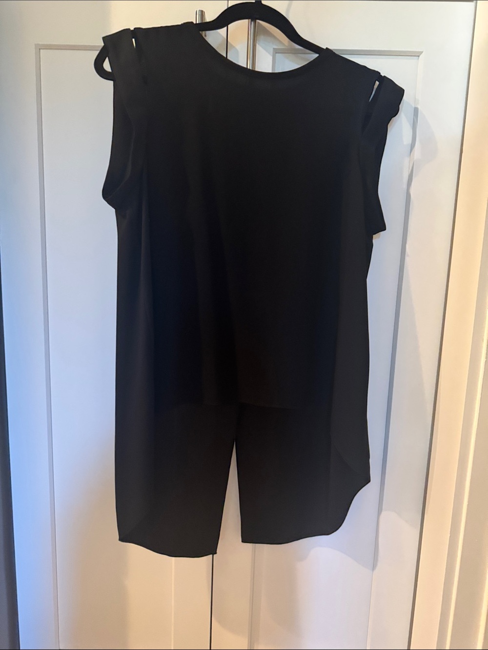 BCBGMaxAzria Black Sleeveless Asymmetric Tunic Top